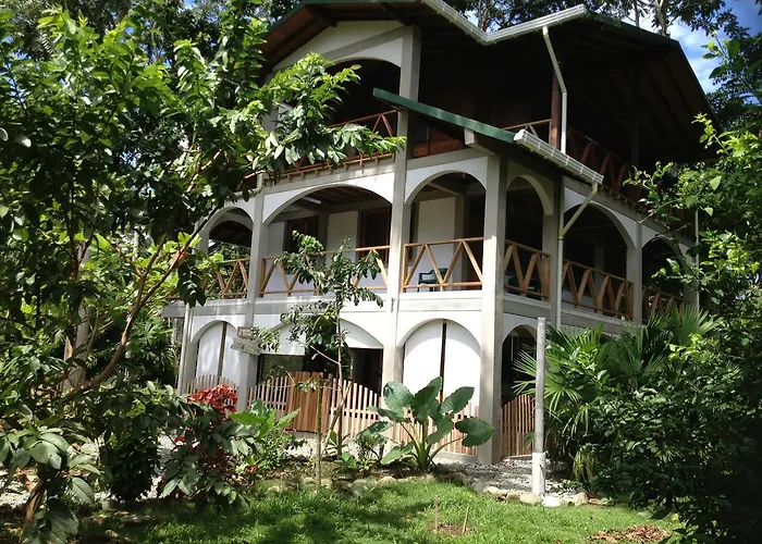 Cabanas Tucan Eco Hotel